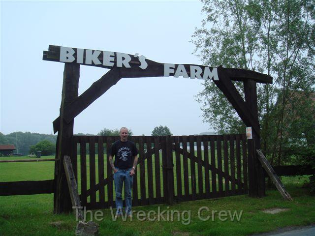 Biker Farm Dave-Jackqui May 07 (041).JPG